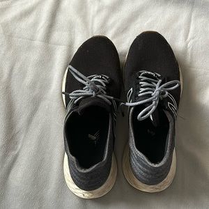 Men’s New Balance Tennis Shoes